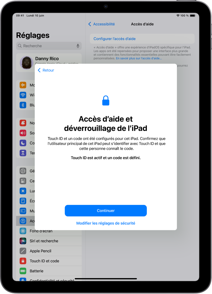 Un iPad avec un Ă©cran demandant Ă la personne de confiance de confirmer que la personne qui utilise lâappareil connaĂźt le code de lâappareil.