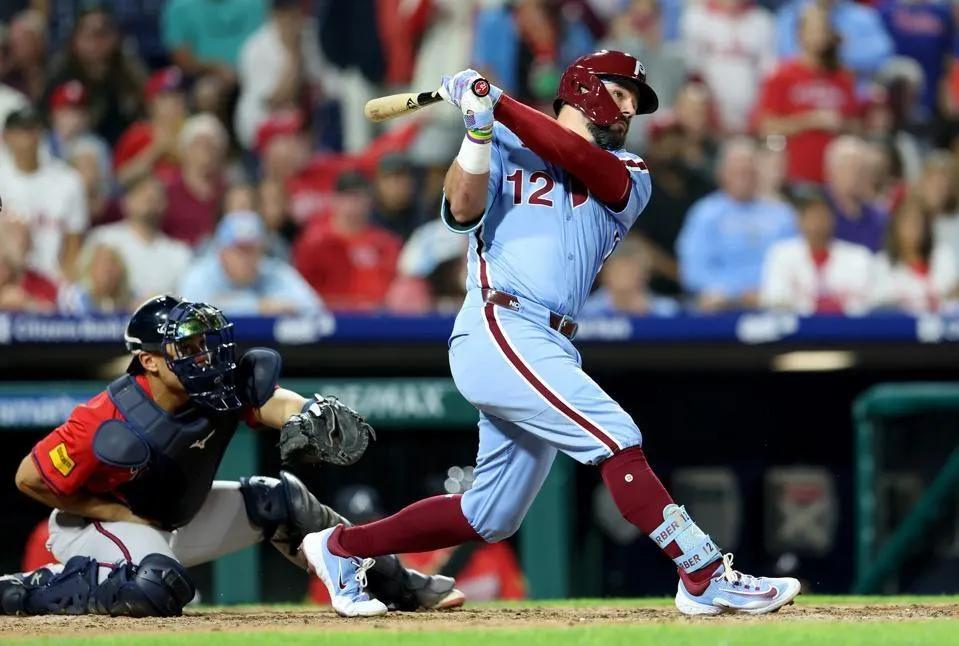 Kyle Schwarber Makes History With Four Home Runs, Nearly Stands Alone