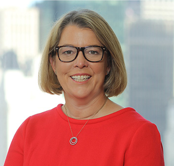Headshot of Liz Everett Krisberg